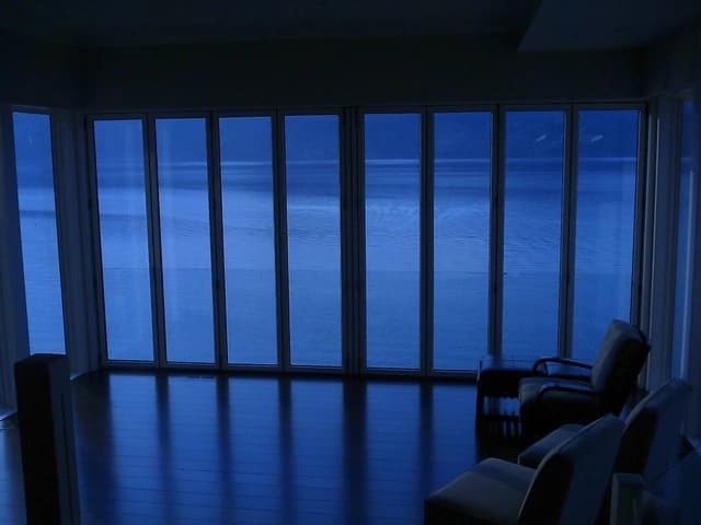 4 + 4 folding door configuration