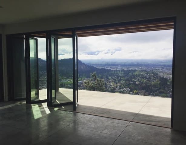 6 + 0 folding door configuration